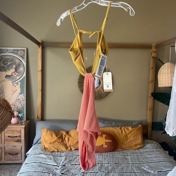 Hi Life Freya Onepiece - Billabong - NWT - size L - Picture 6 of 7